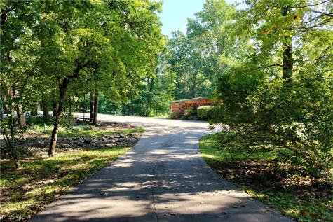 7620 Township Road 334 Millersburg OH 44654