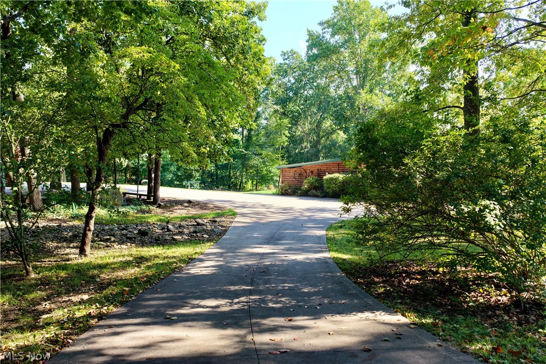 7620 Township Road 334 Millersburg OH 44654
