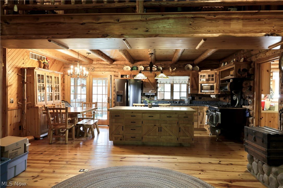 7620 Township Road 334 Millersburg OH 44654