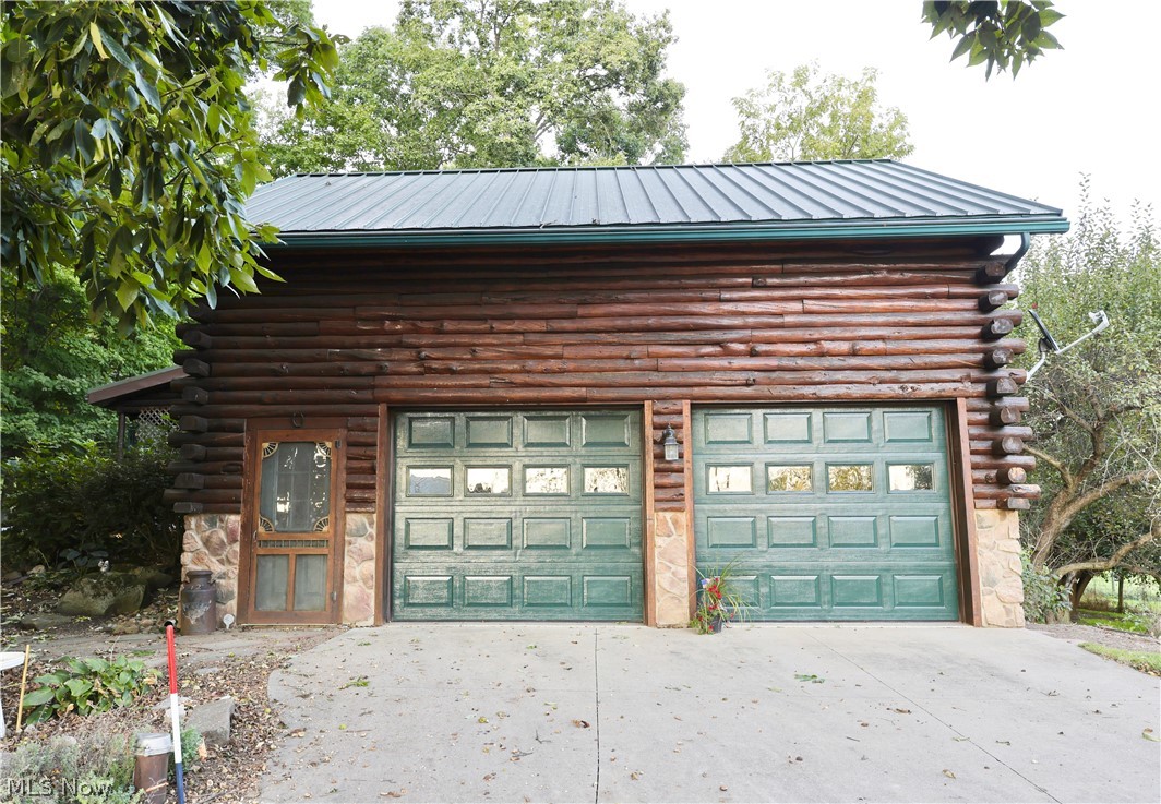 7620 Township Road 334 Millersburg OH 44654