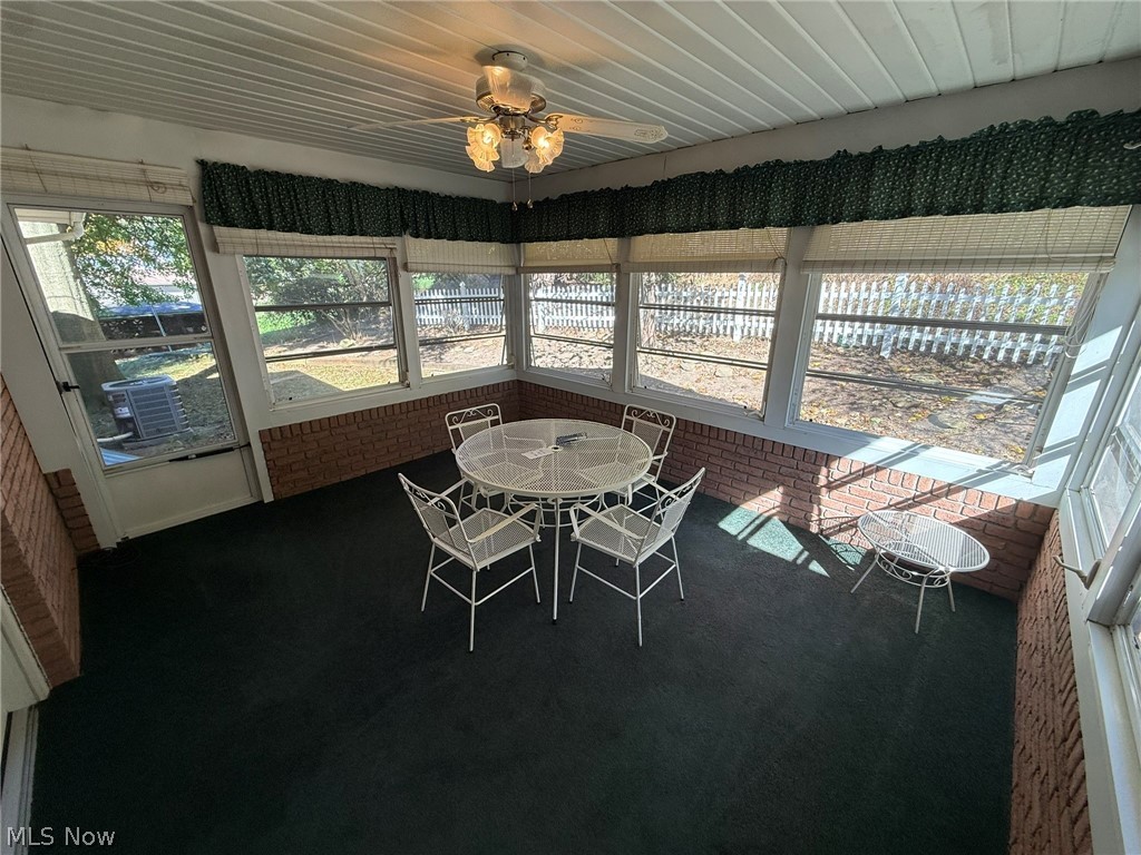1207 2nd Street NW New Philadelphia OH 44663