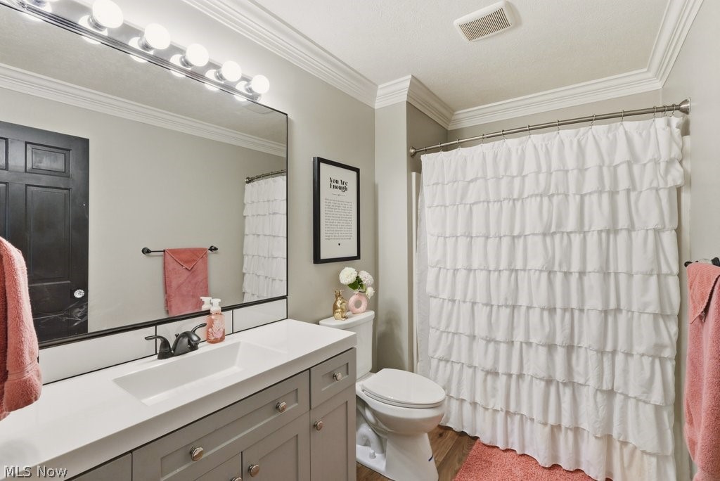 6598 Ebury Circle Hudson OH 44236
