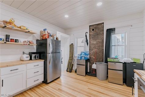 1507 E 108th Street Cleveland OH 44106