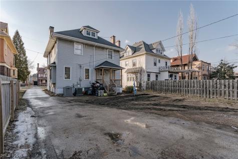 1507 E 108th Street Cleveland OH 44106