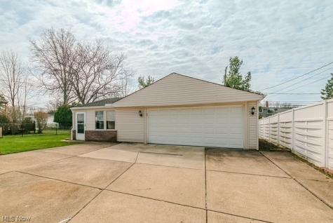 466 Waterbury Road Eastlake OH 44095