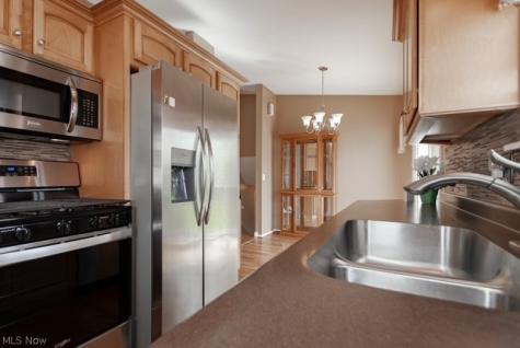 466 Waterbury Road Eastlake OH 44095
