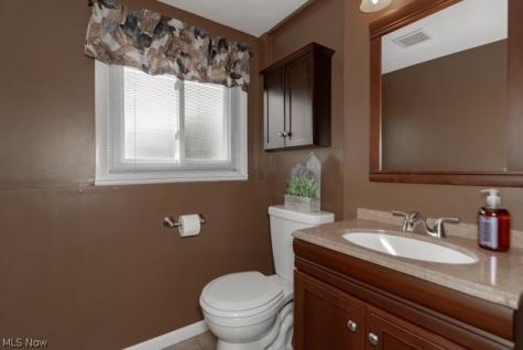 466 Waterbury Road Eastlake OH 44095