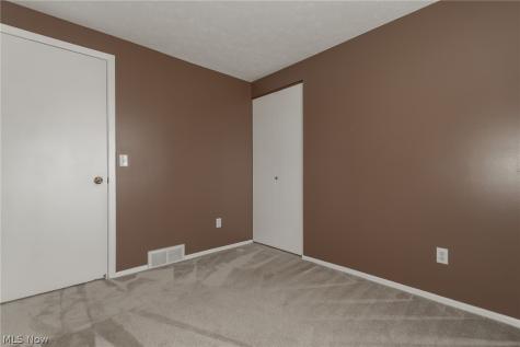 466 Waterbury Road Eastlake OH 44095
