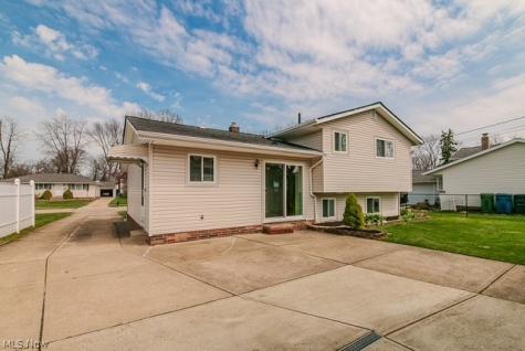 466 Waterbury Road Eastlake OH 44095
