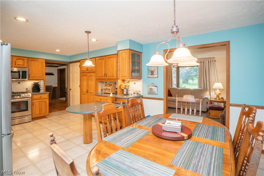 11507 Lela Avenue NW Uniontown OH 44685