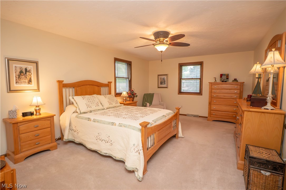 11507 Lela Avenue NW Uniontown OH 44685