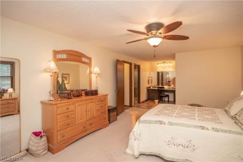 11507 Lela Avenue NW Uniontown OH 44685