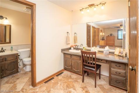 11507 Lela Avenue NW Uniontown OH 44685