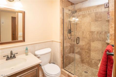 11507 Lela Avenue NW Uniontown OH 44685