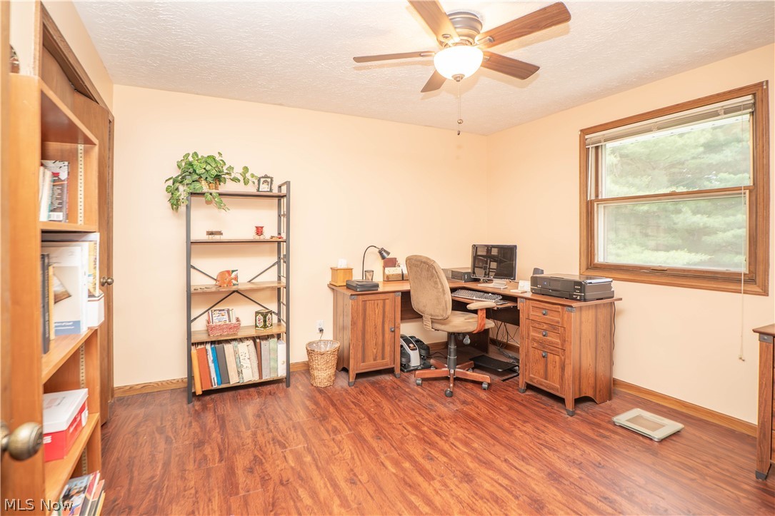 11507 Lela Avenue NW Uniontown OH 44685