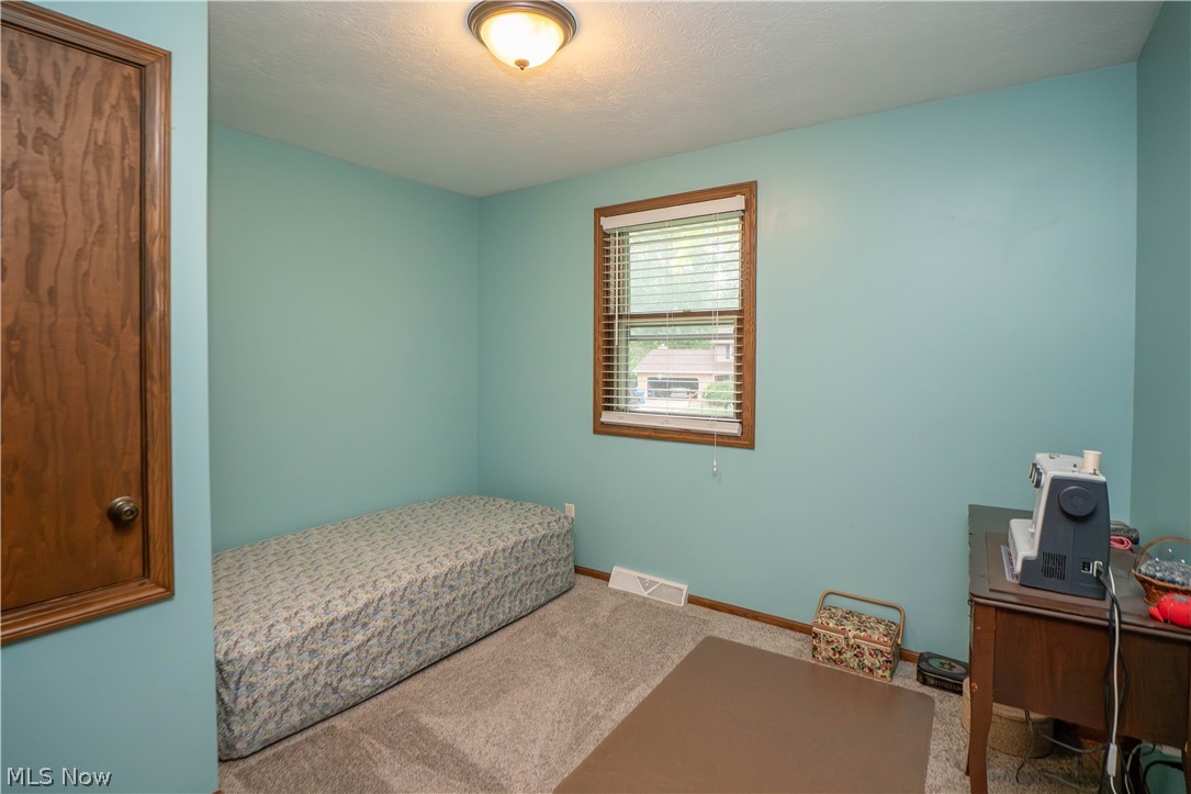 11507 Lela Avenue NW Uniontown OH 44685