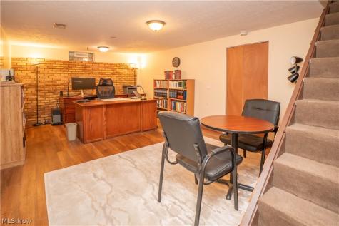 11507 Lela Avenue NW Uniontown OH 44685