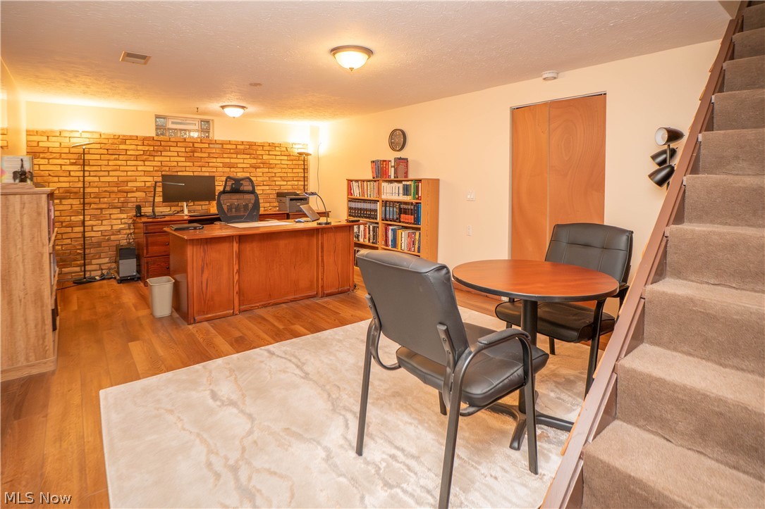 11507 Lela Avenue NW Uniontown OH 44685