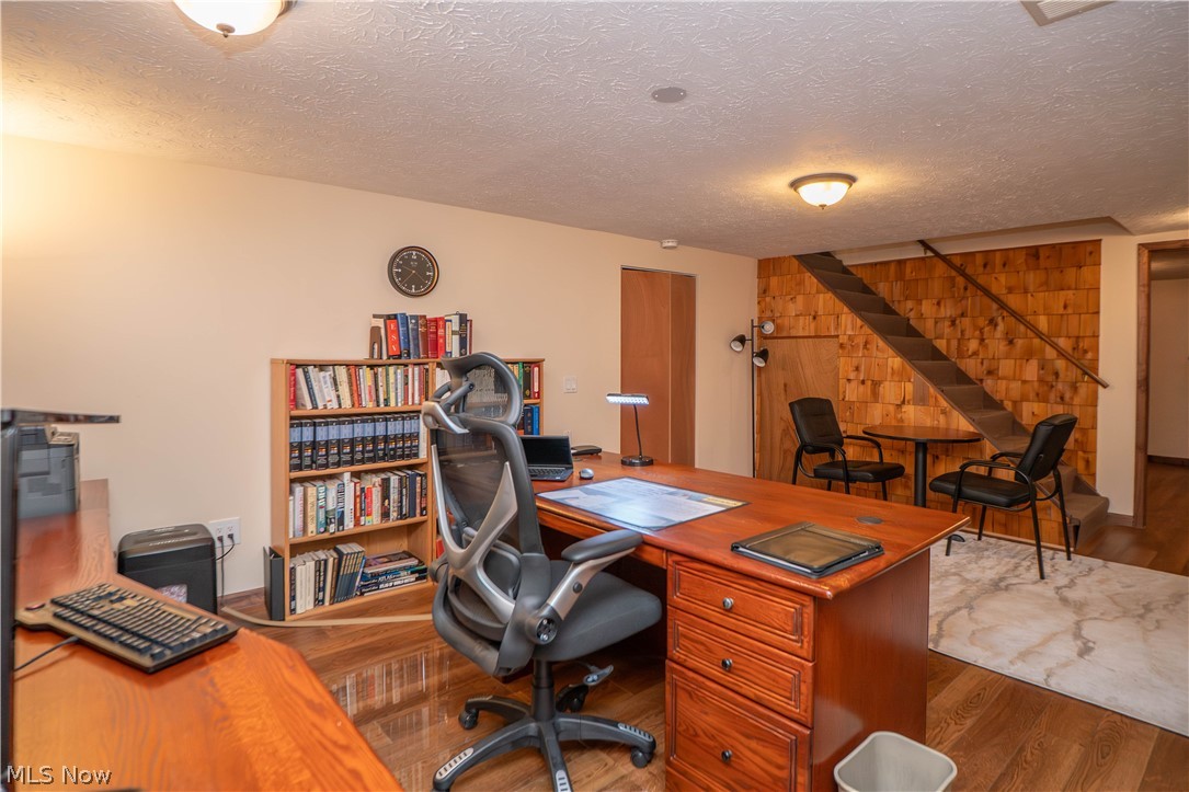 11507 Lela Avenue NW Uniontown OH 44685