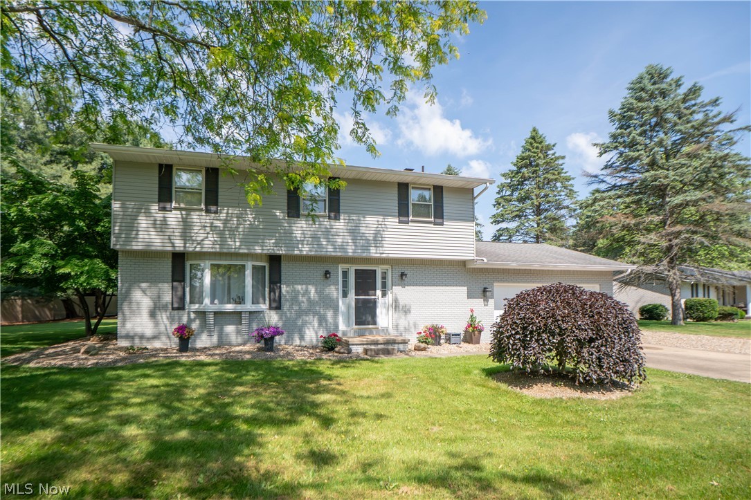 11507 Lela Avenue NW Uniontown OH 44685