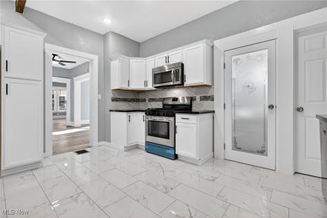 2202 E 100th Street Cleveland OH 44106