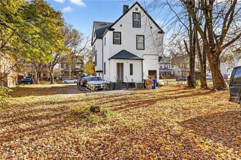 2202 E 100th Street Cleveland OH 44106