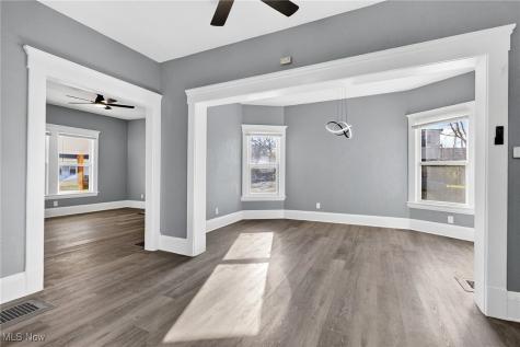 2202 E 100th Street Cleveland OH 44106