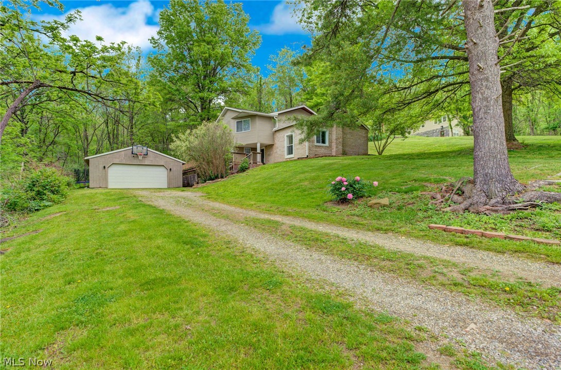 27 Delaware Trail Malvern OH 44644