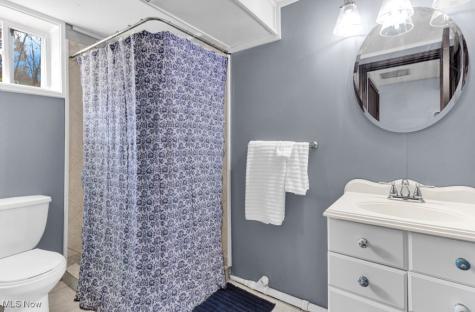 27 Delaware Trail Malvern OH 44644