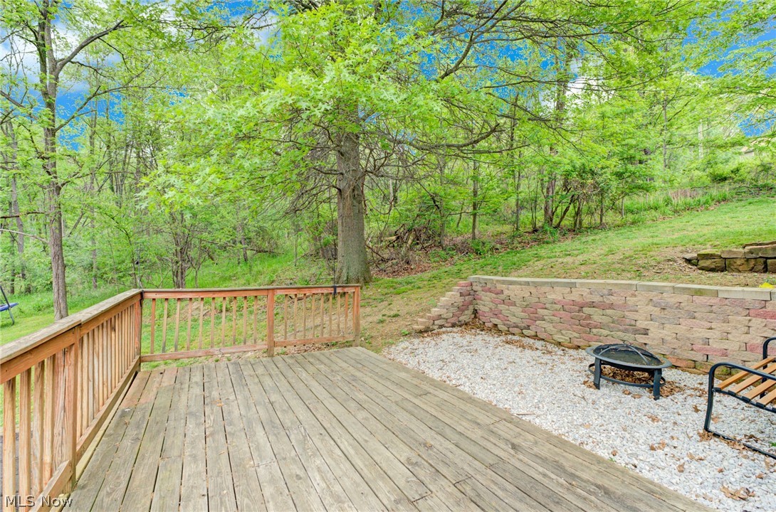 27 Delaware Trail Malvern OH 44644