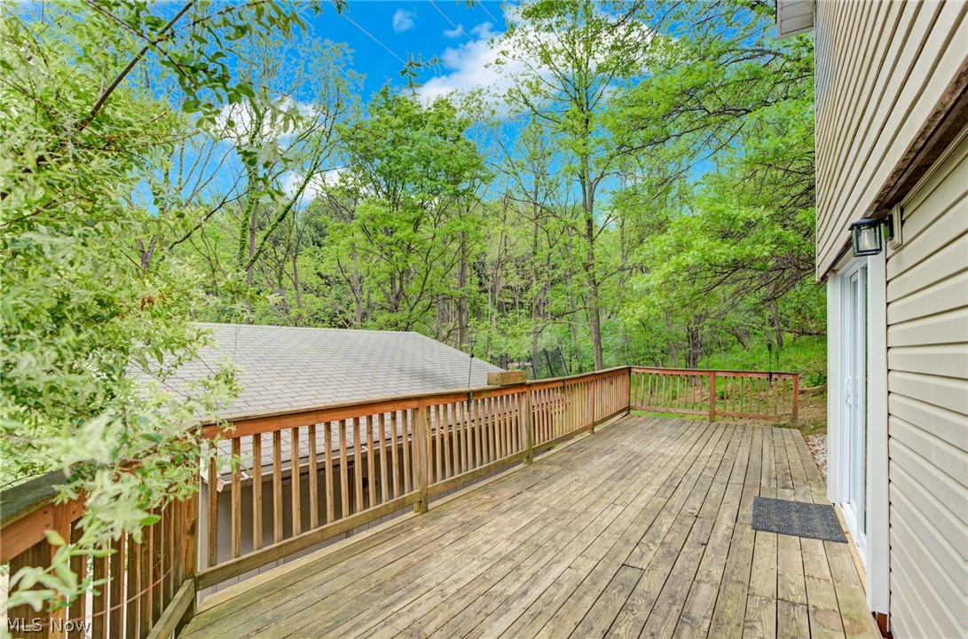 27 Delaware Trail Malvern OH 44644