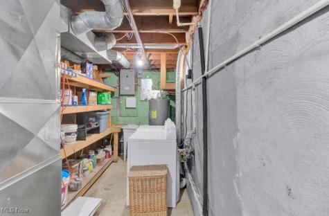 27 Delaware Trail Malvern OH 44644