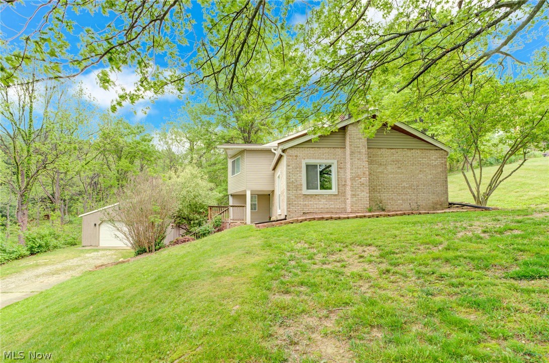 27 Delaware Trail Malvern OH 44644