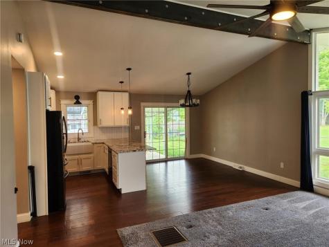 376 Wallace Drive Berea OH 44017