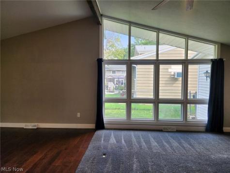 376 Wallace Drive Berea OH 44017