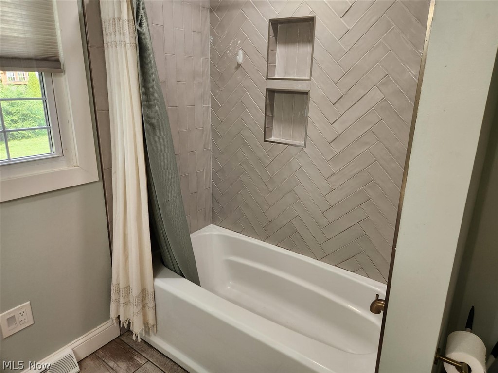 376 Wallace Drive Berea OH 44017