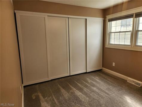 376 Wallace Drive Berea OH 44017