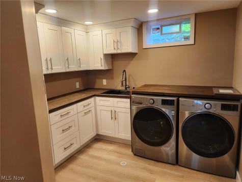 376 Wallace Drive Berea OH 44017