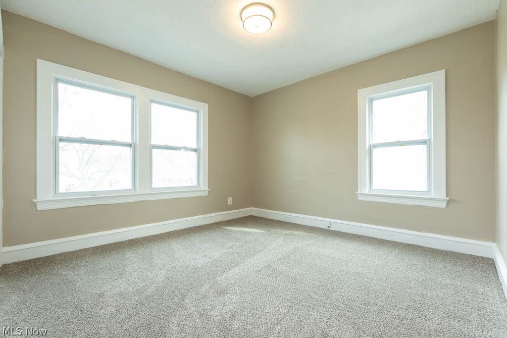 3720 Washington Park Newburgh Heights OH 44105