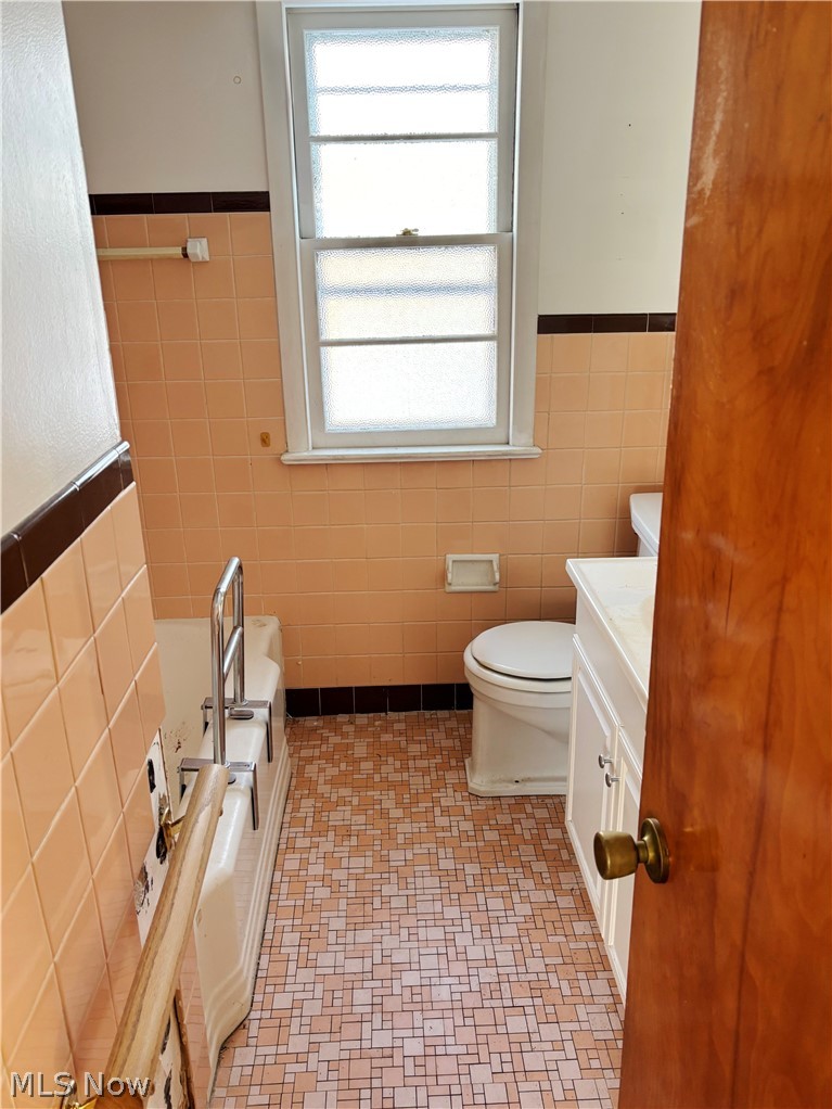 351 Clarmont Road Willowick OH 44095