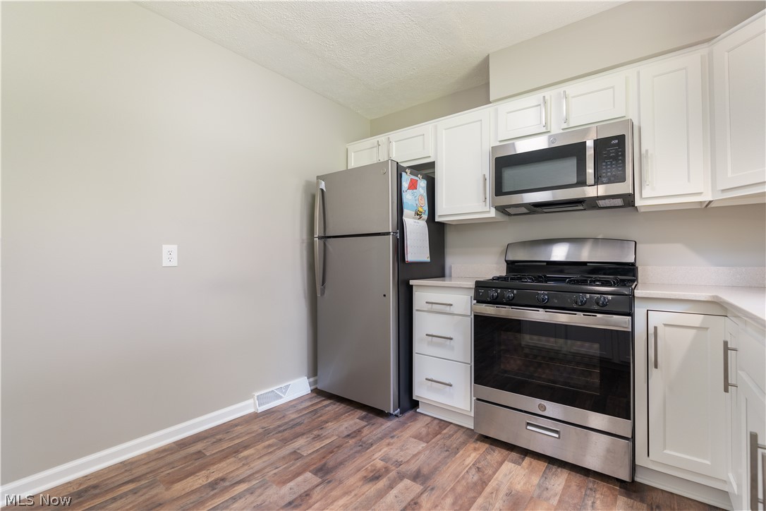 5732 Benjamin Street SW Canton OH 44706