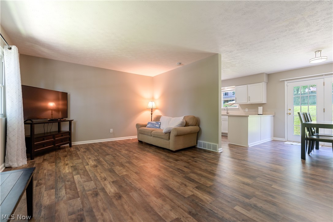 5732 Benjamin Street SW Canton OH 44706