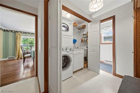 6666 Ridgebury Boulevard Mayfield Heights OH 44124