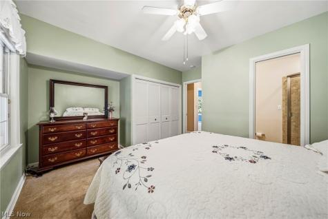 6666 Ridgebury Boulevard Mayfield Heights OH 44124