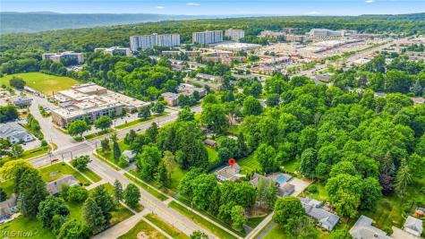 6666 Ridgebury Boulevard Mayfield Heights OH 44124