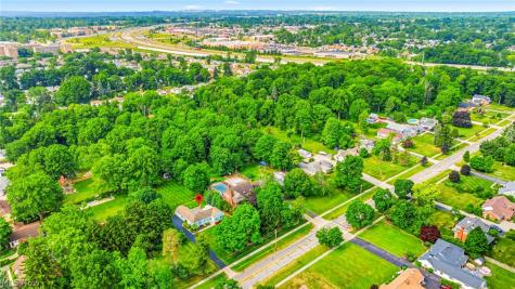 6666 Ridgebury Boulevard Mayfield Heights OH 44124