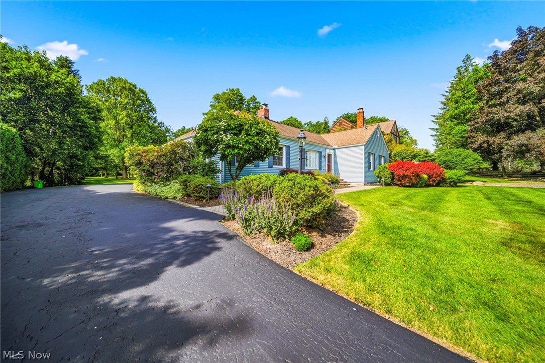 6666 Ridgebury Boulevard Mayfield Heights OH 44124