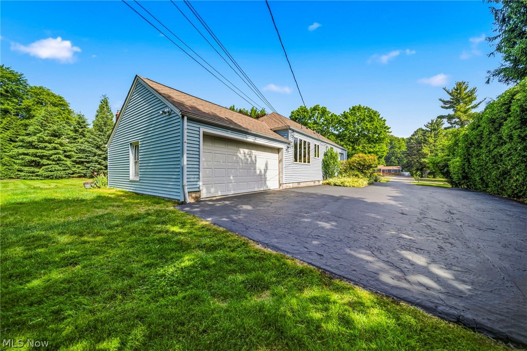 6666 Ridgebury Boulevard Mayfield Heights OH 44124