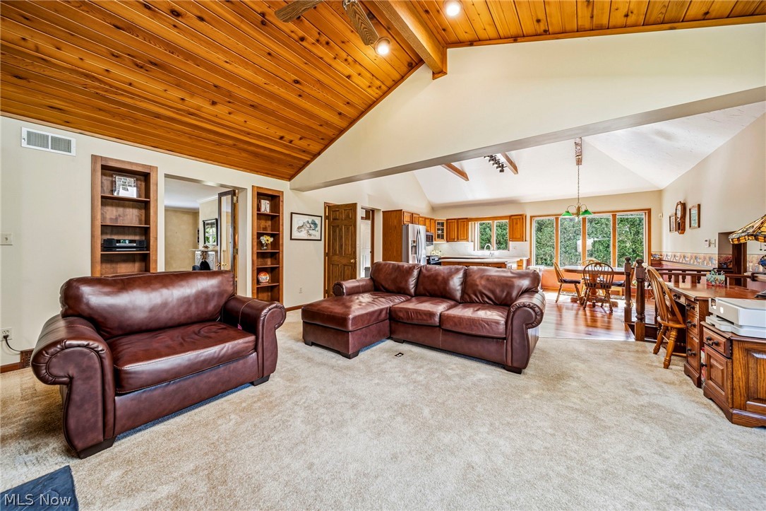6666 Ridgebury Boulevard Mayfield Heights OH 44124
