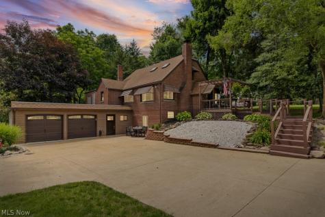 1942 Edwards Drive Akron OH 44306
